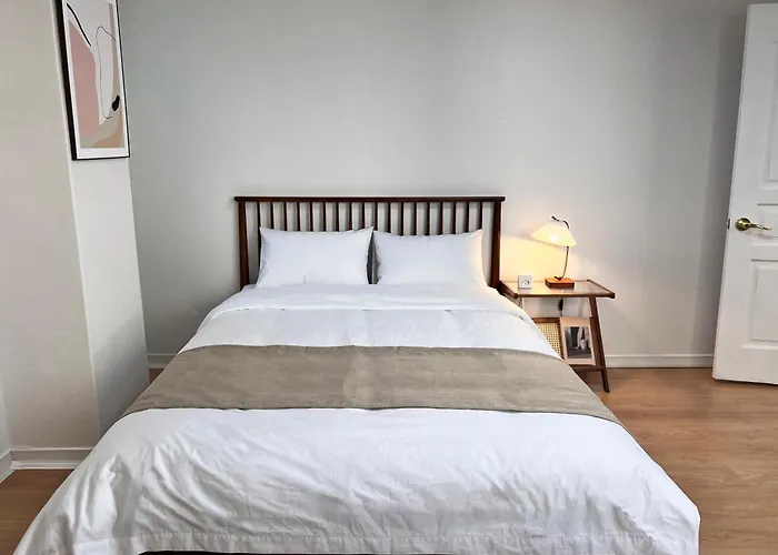 공덕역도보3분ㅣ최대6인ㅣ2룸ㅣ퀸침대3개ㅣ무료짐보관 Villa Seoul